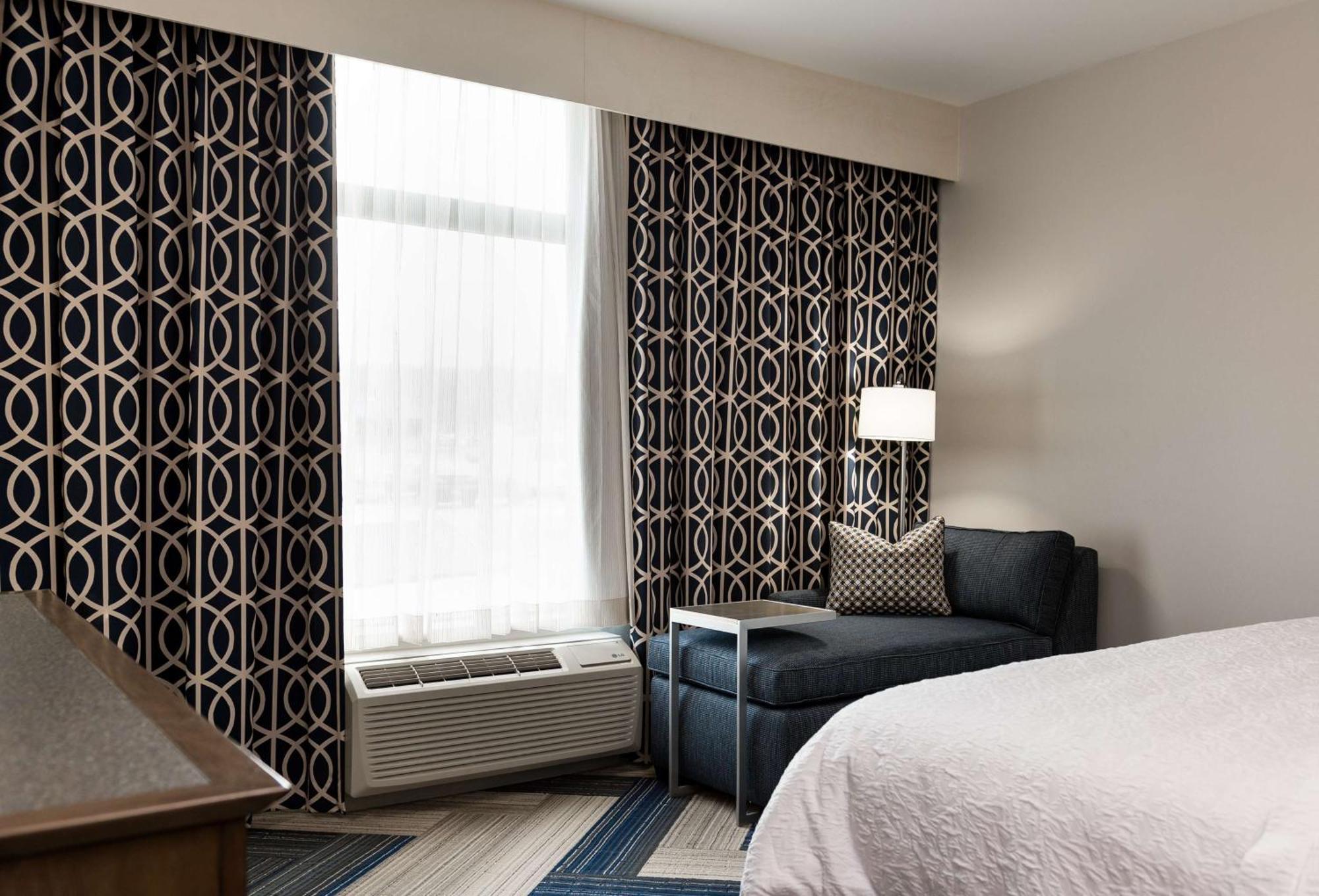 Hotel Hampton And Downtown La Crosse